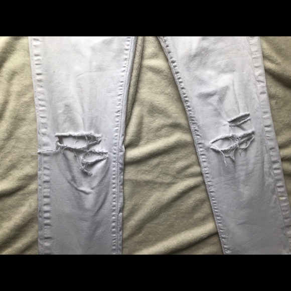 ✨ Loft Ripped Jeans ✨ - Picture 5 of 5